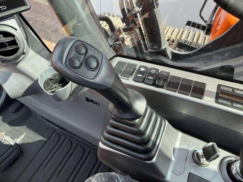 Doosan Develon DX205 *2025 Model* - Unused / Hammer Lines Foto 12
