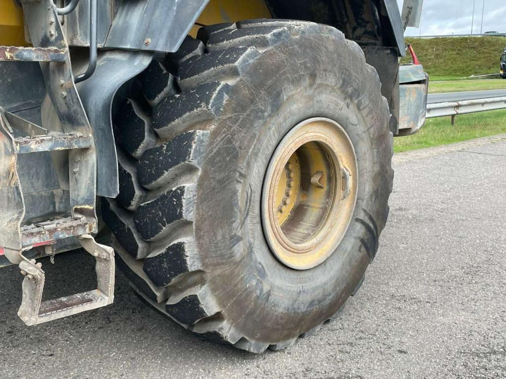 Komatsu WA470-6 Foto 12