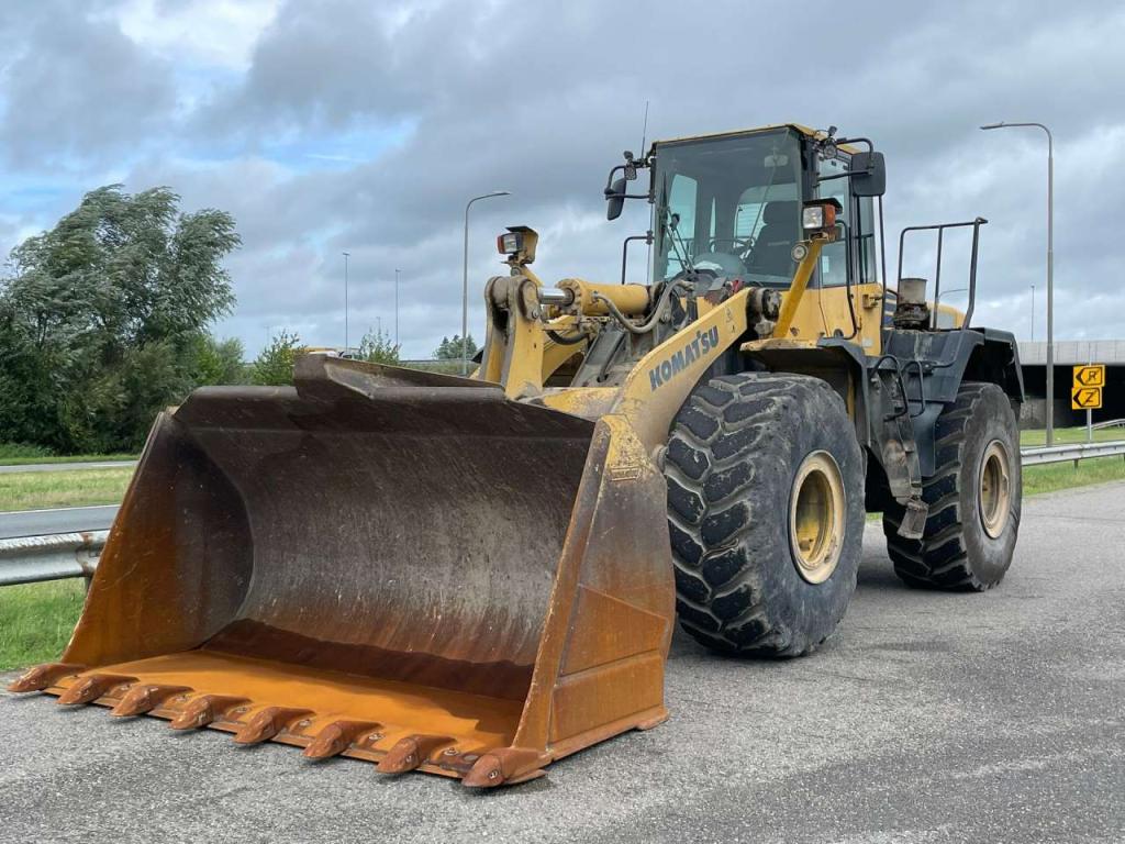 Komatsu WA470-6 Foto 2