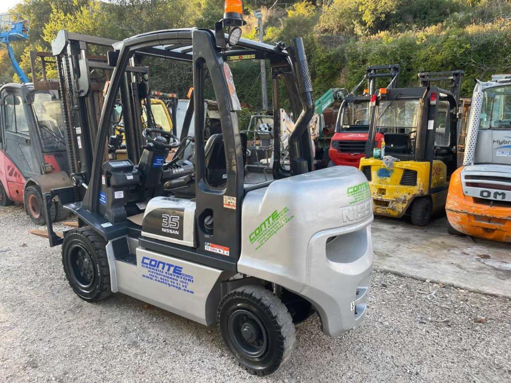 Nissan DX35 Foto 5
