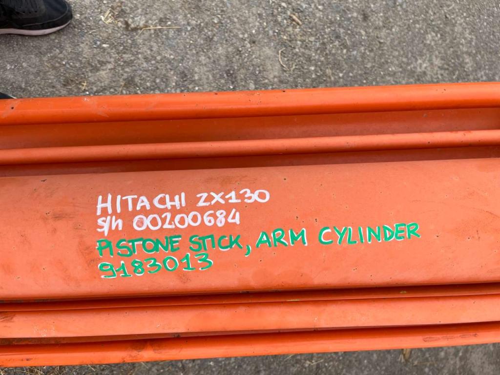Hitachi ZX130 Foto 12