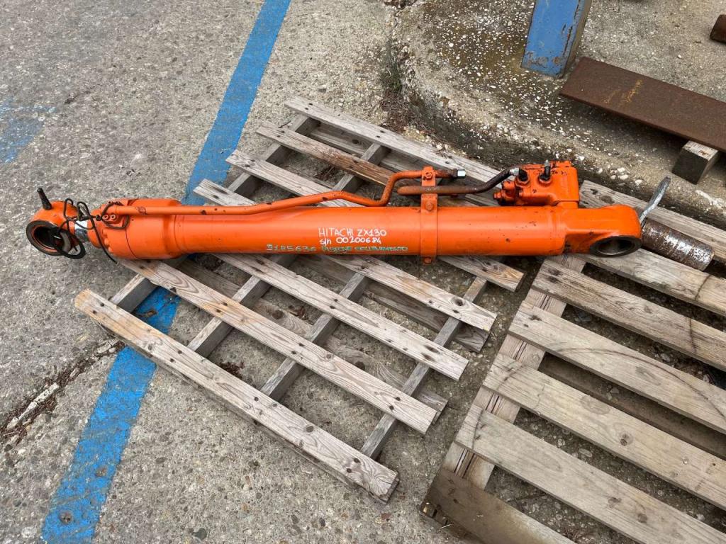 Hitachi ZX130 Foto 13