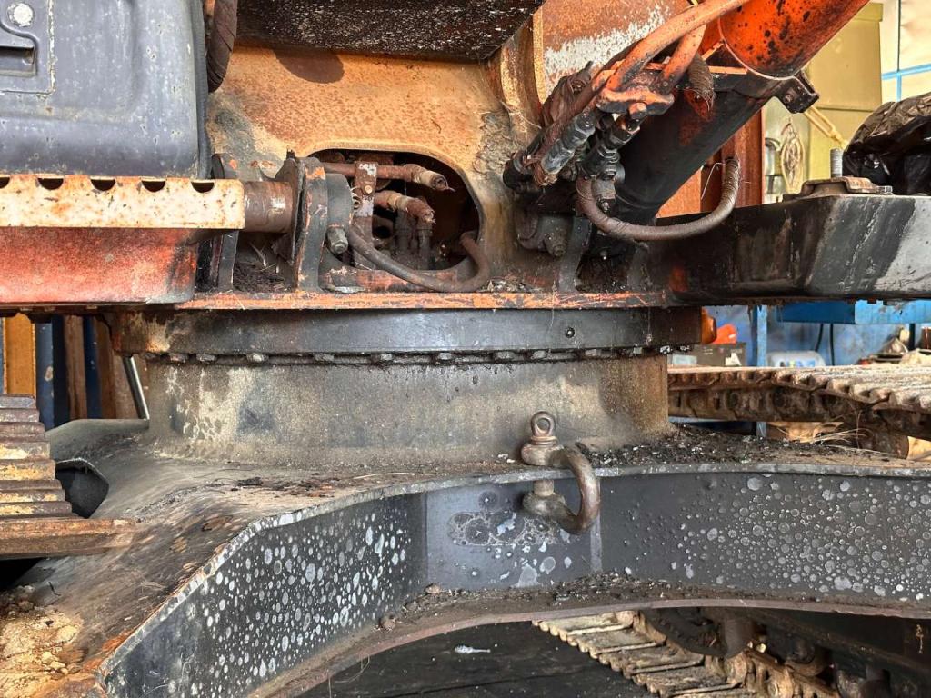 Hitachi ZX130 Foto 4