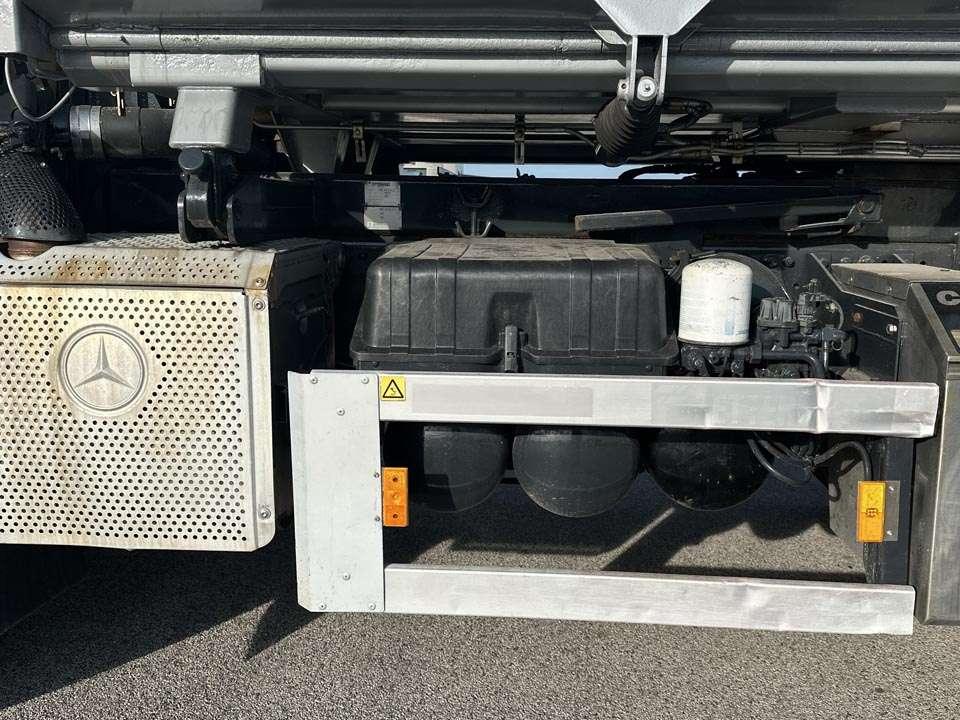 Mercedes-Benz ACTROS 1841 4X4 Foto 6