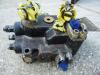 Distributore di sterzo per Fiat Kobelco/Fiat Hitachi W270 Foto 1 thumbnail