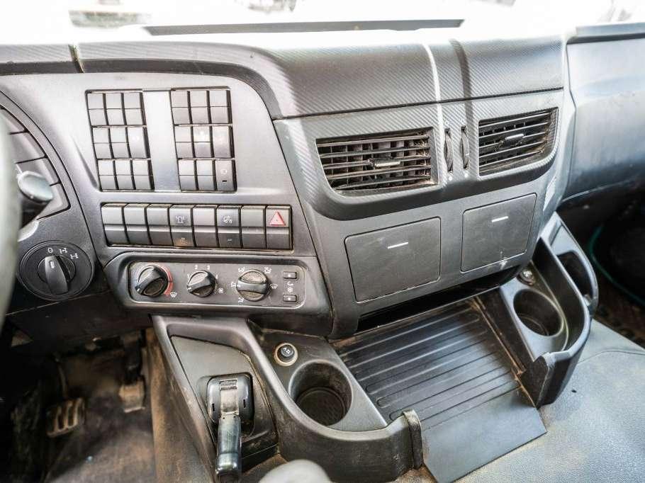 Iveco TRAKKER 360-6x4-PALFINGER Foto 16