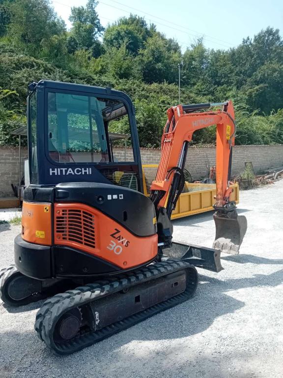 Hitachi zx29u Foto 1