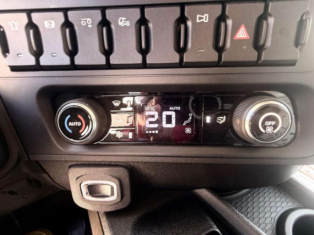 Iveco X-WAY 500 Foto 8
