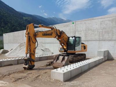 Liebherr R916LC-LITRONIC in vendita da Omeco Spa