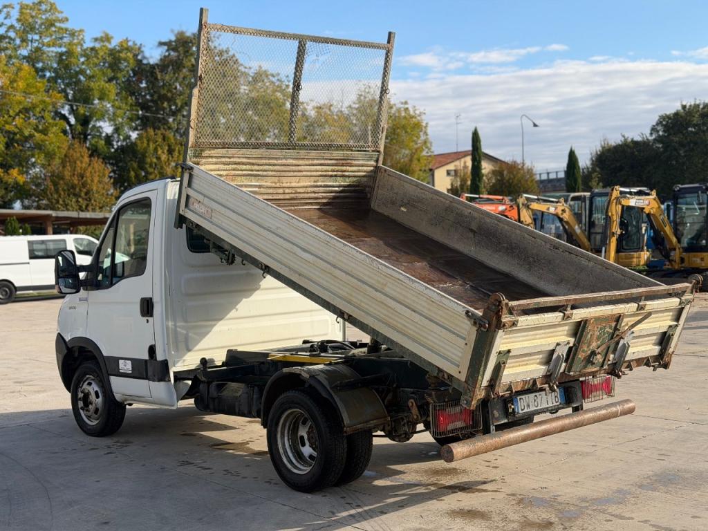 Iveco DAILY 35C10 Foto 5