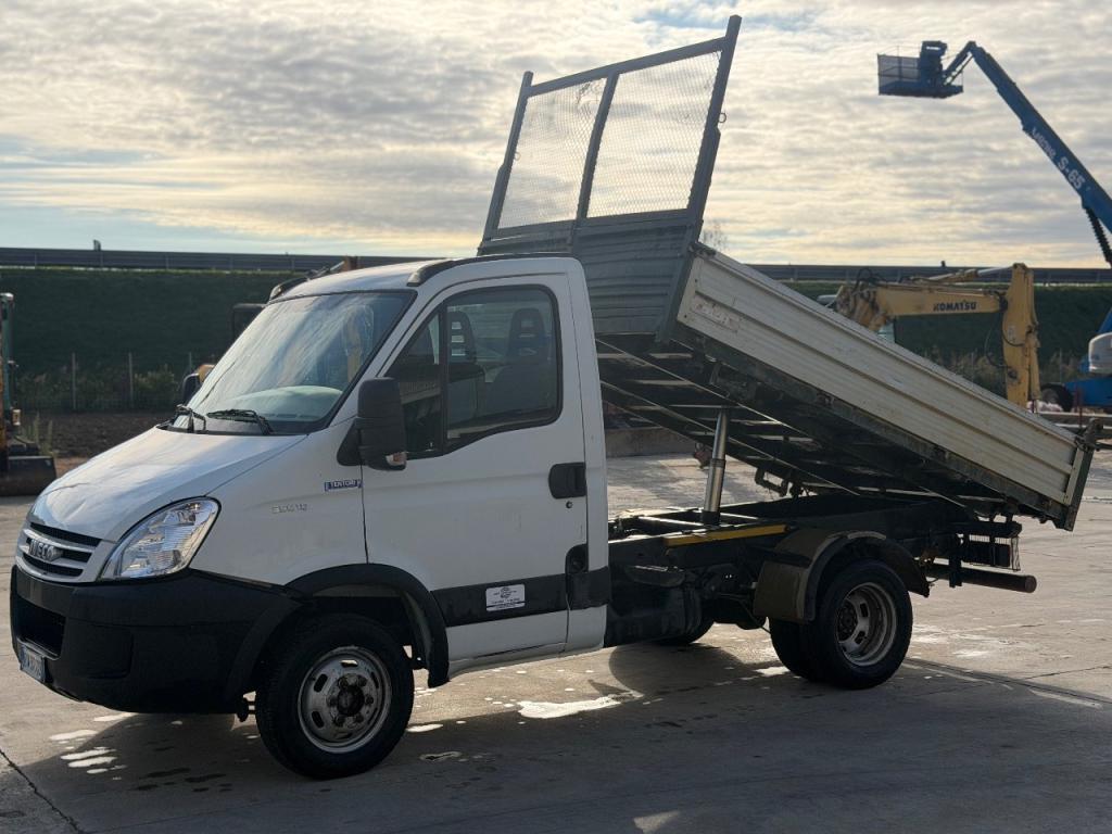 Iveco DAILY 35C10 Foto 6