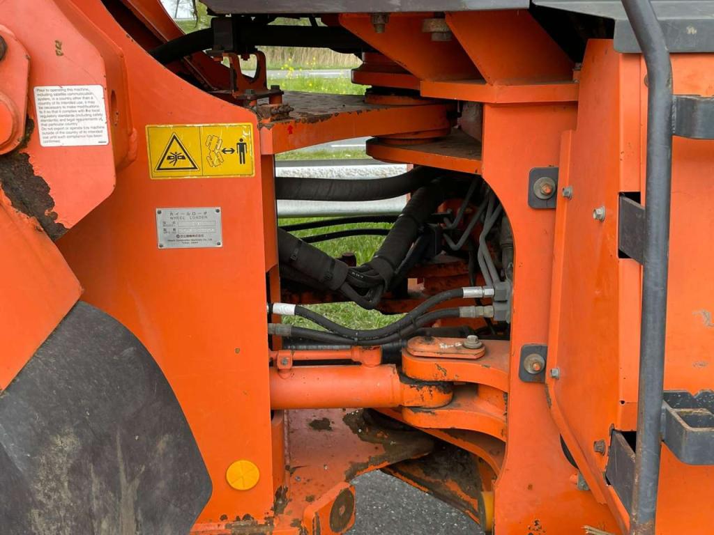 Hitachi ZW150 Foto 16