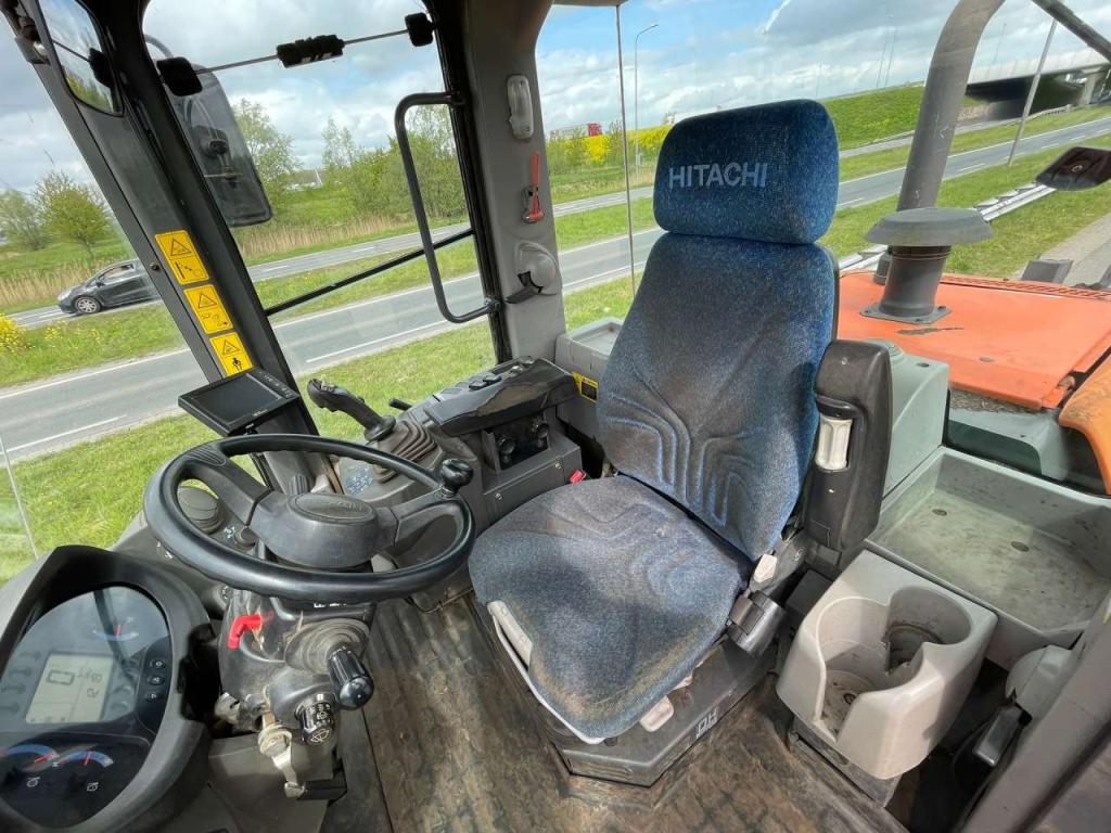 Hitachi ZW150 Foto 18