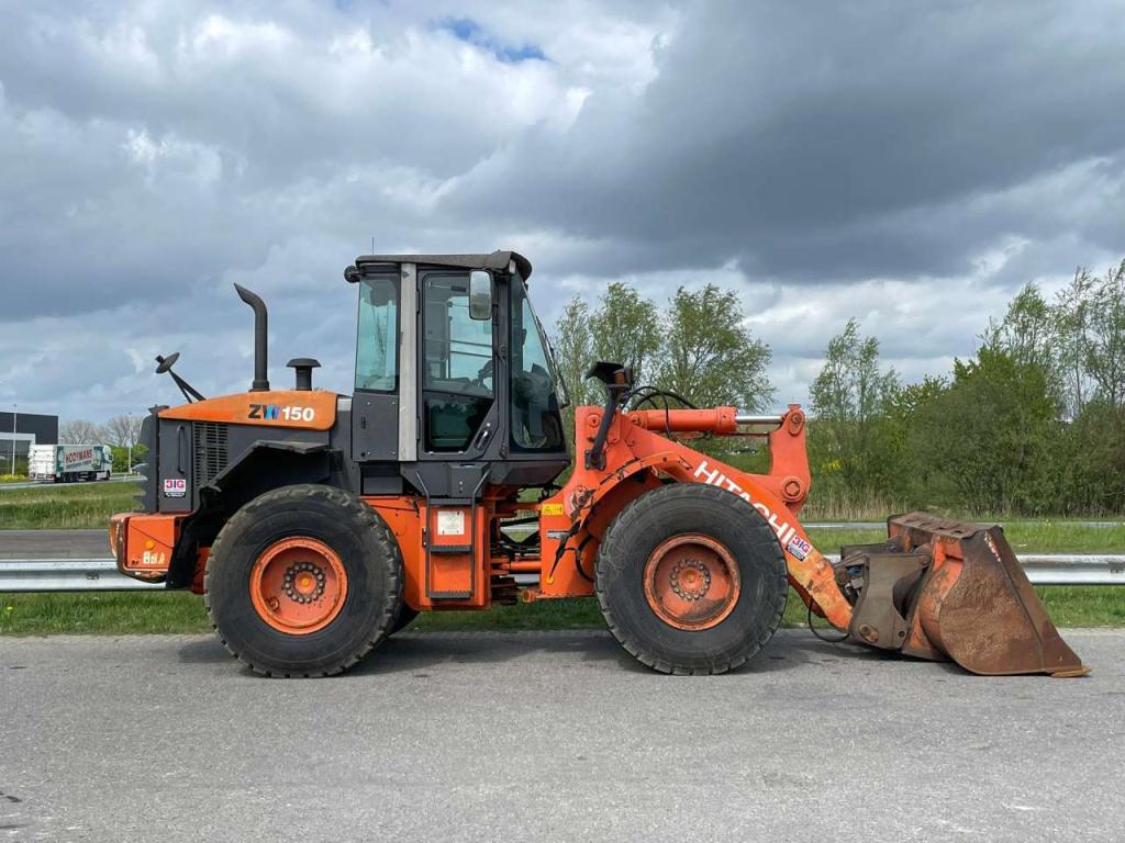 Hitachi ZW150 Foto 6