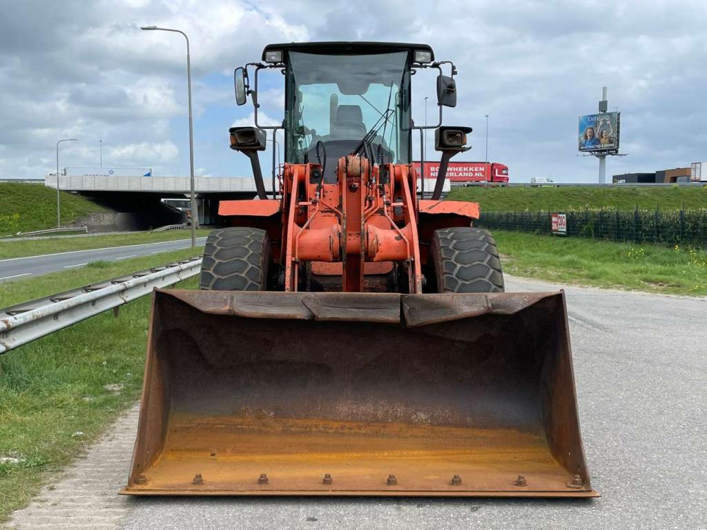 Hitachi ZW150 Foto 8