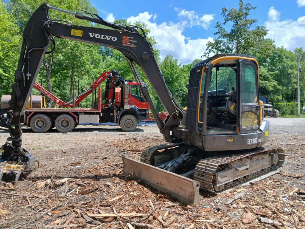Volvo ECR880 Foto 3