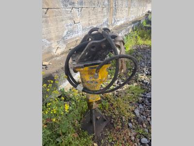 Epiroc Sb102 in vendita da D.F. Car di Franco e Giuseppe