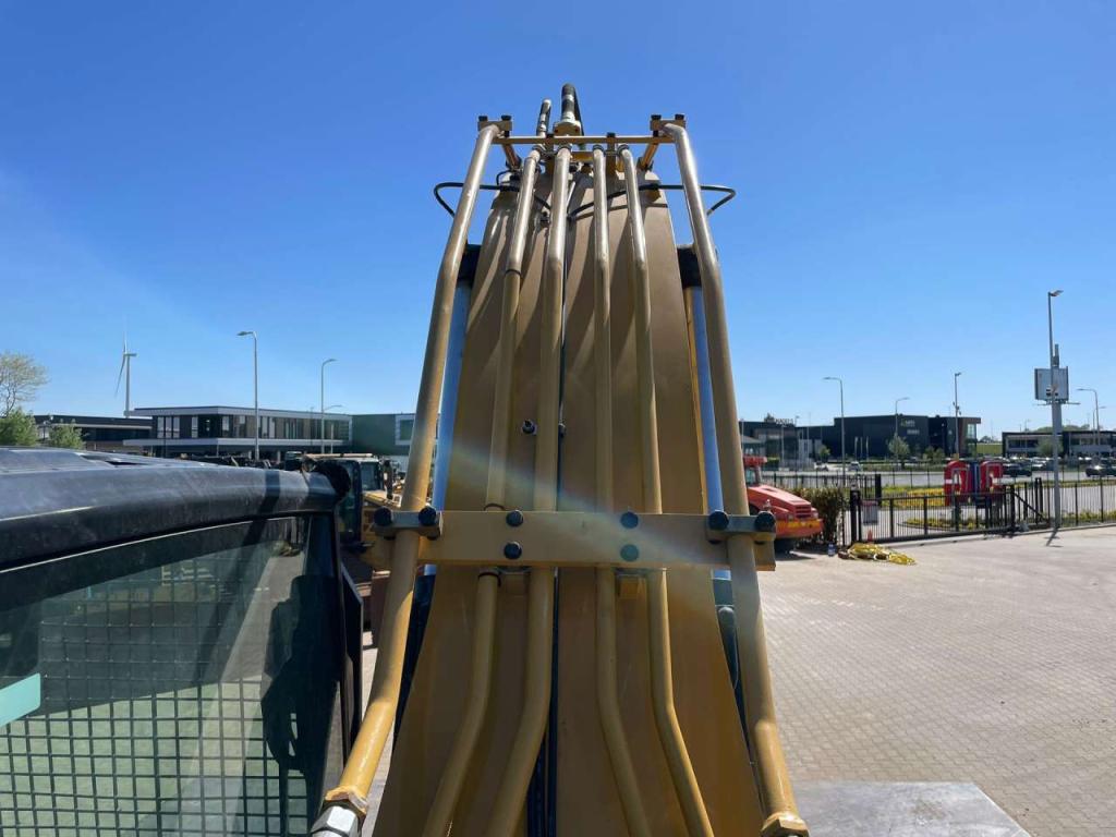 Caterpillar 323D3 Foto 11