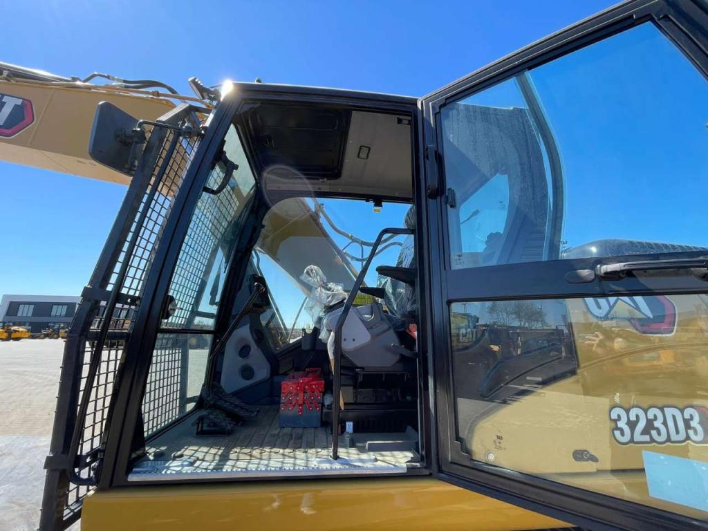 Caterpillar 323D3 Foto 21