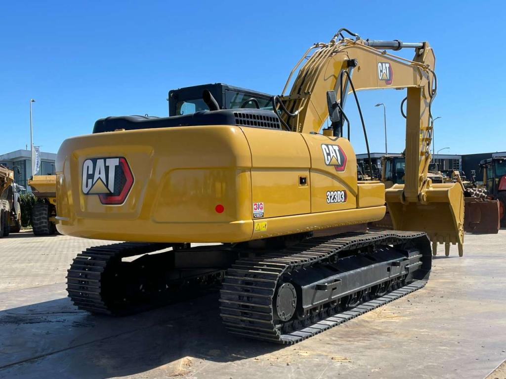 Caterpillar 323D3 Foto 5