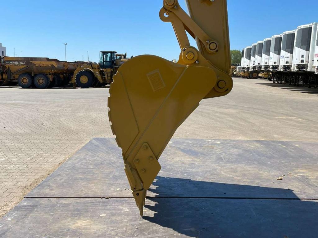 Caterpillar 323D3 Foto 9