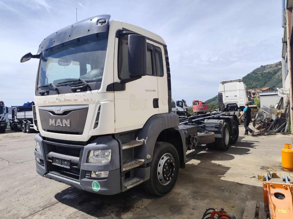 Iveco TGS 26.360 Foto 14