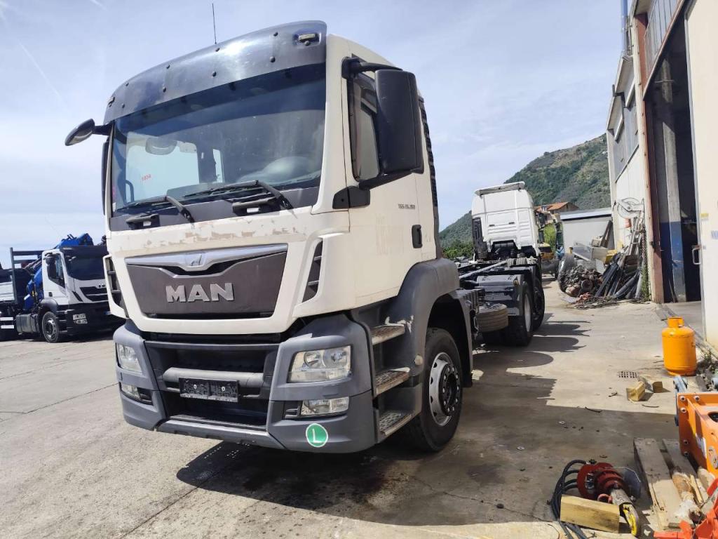 Iveco TGS 26.360 Foto 22