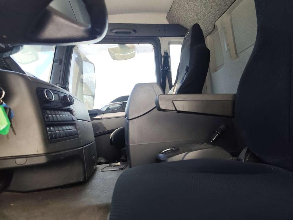 Iveco TGS 26.360 Foto 4