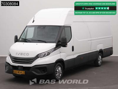Iveco Daily 35S21 3.0L Automaat L3H3 210PK ACC LED Airco Camera Parkeersensoren CarPlay Stoelverwarming L in vendita da BAS World B.V.