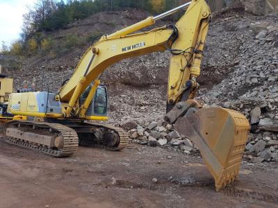 New Holland E485