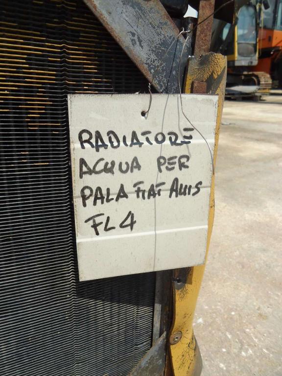Radiatore acqua per Fiat Allis FL4D-FL4L-FL4M-FL4C Foto 4
