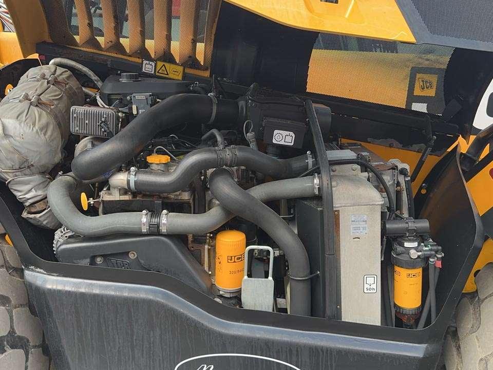 JCB AGROPLUS 560-80 Foto 12