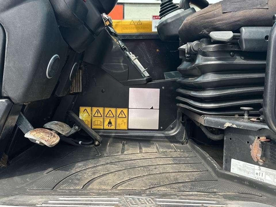 JCB AGROPLUS 560-80 Foto 14