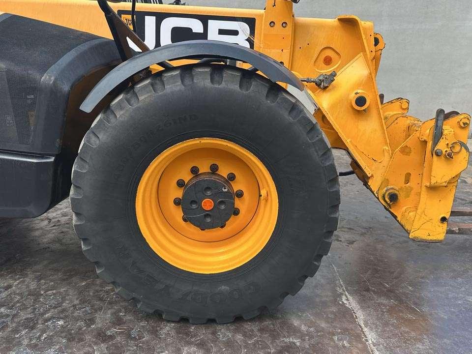 JCB AGROPLUS 560-80 Foto 6
