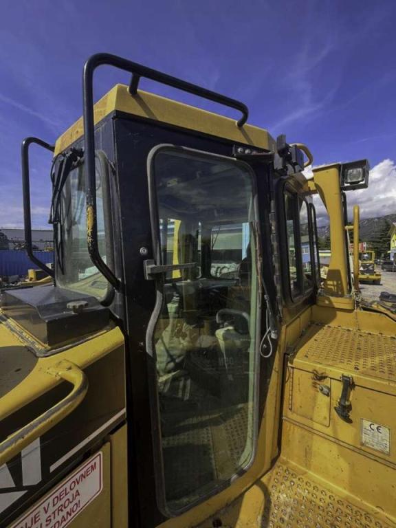 Caterpillar D6R series II STD Foto 28