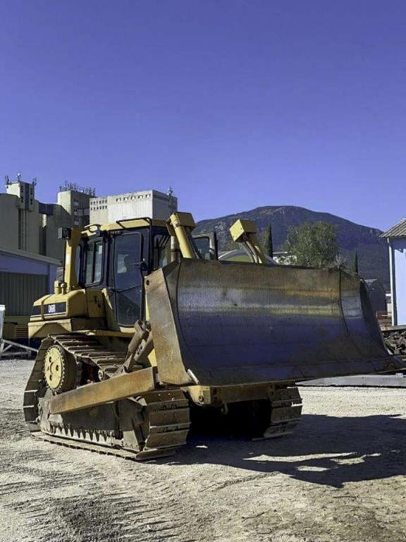 Caterpillar D6R series II STD Foto 7