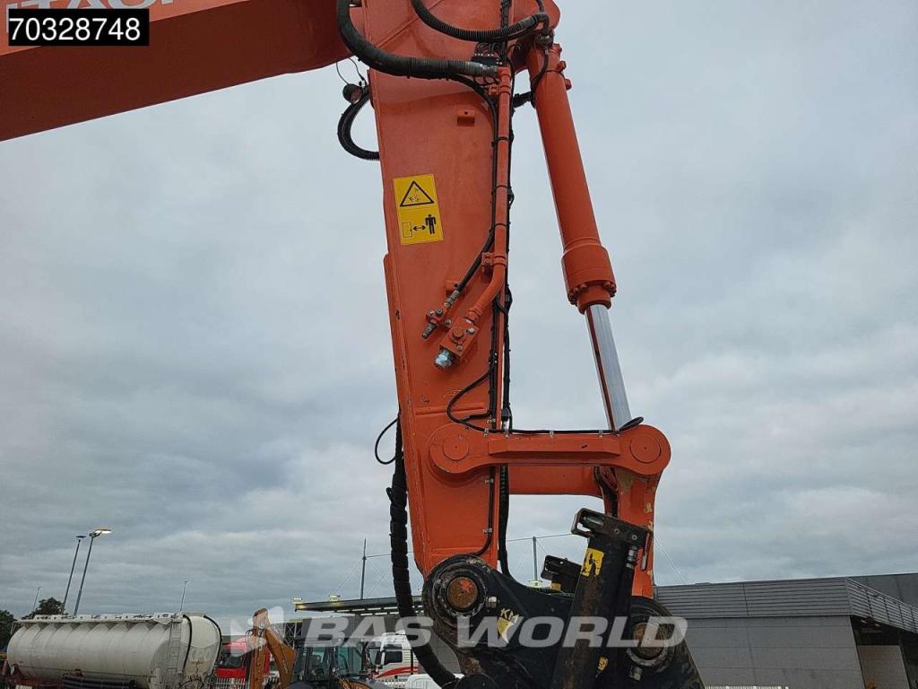 Hitachi ZX250 LC -6 Roto + Bucket Foto 12