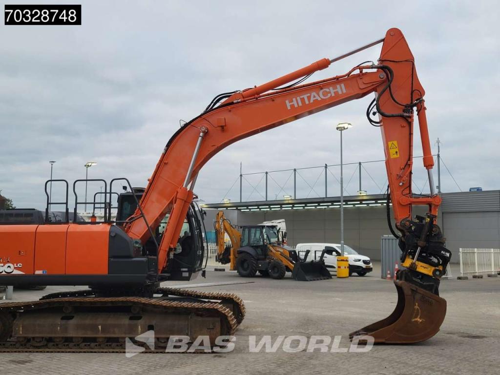 Hitachi ZX250 LC -6 Roto + Bucket Foto 7