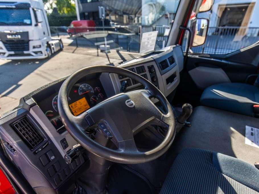 Volvo FL 240 (11.9T) Foto 18