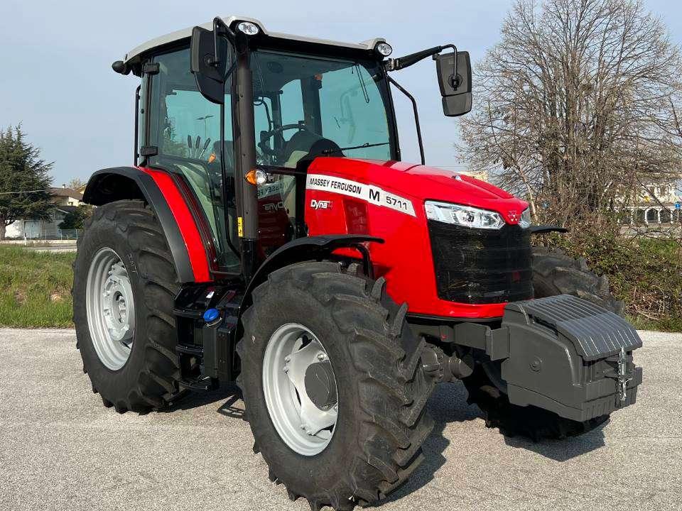 Massey Ferguson 5711 DYNA4 4X4 Foto 11
