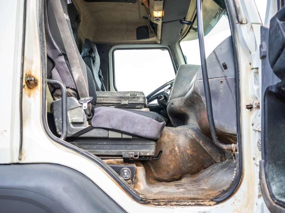 Renault KERAX 370-6X4+16000L/5COMP Foto 12