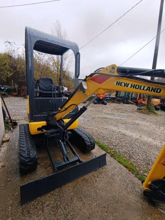 New Holland E18B Foto 4