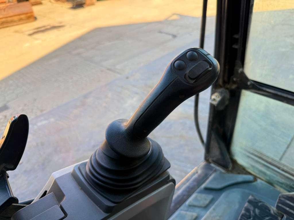 Caterpillar 323FL - New Bucket / Hammer Lines / Camera Foto 10