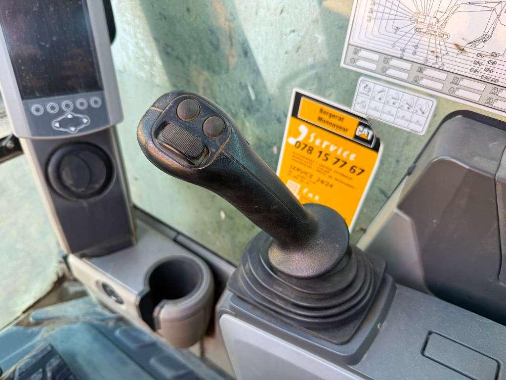 Caterpillar 323FL - New Bucket / Hammer Lines / Camera Foto 11