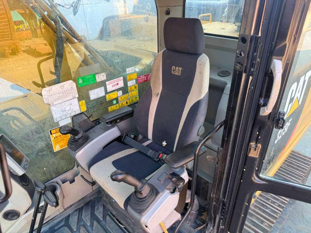 Caterpillar 323FL - New Bucket / Hammer Lines / Camera Foto 8