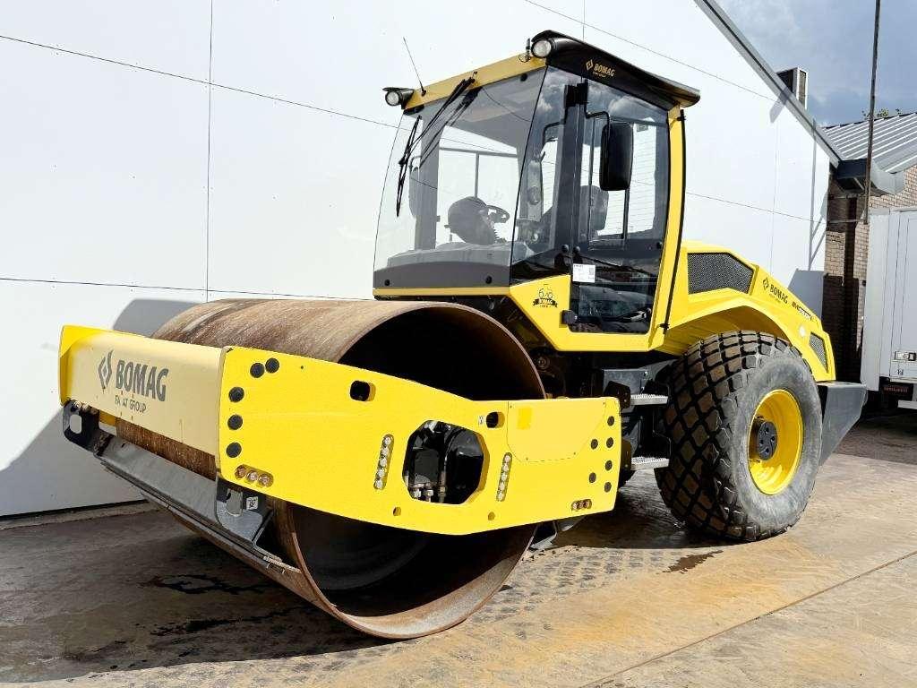 Bomag BW211DH-5 - German Machine / Only 1311 Hours Foto 2