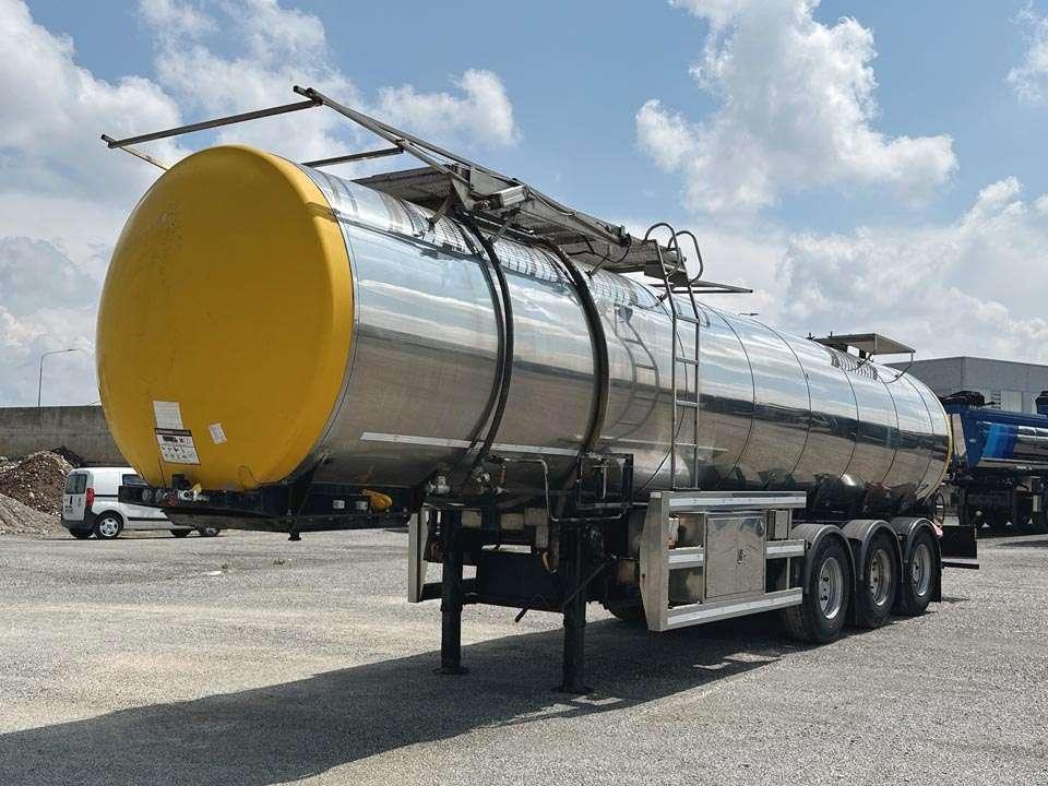 Clayton BITUMEN TANK Foto 1