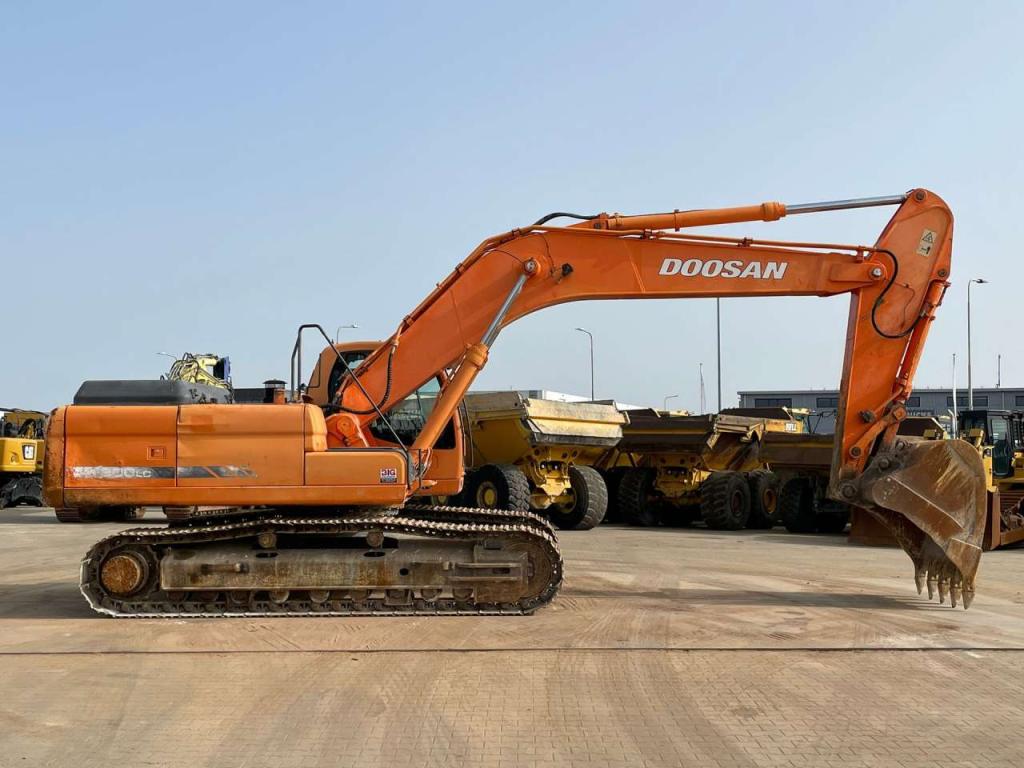 Doosan DX300LC Foto 6