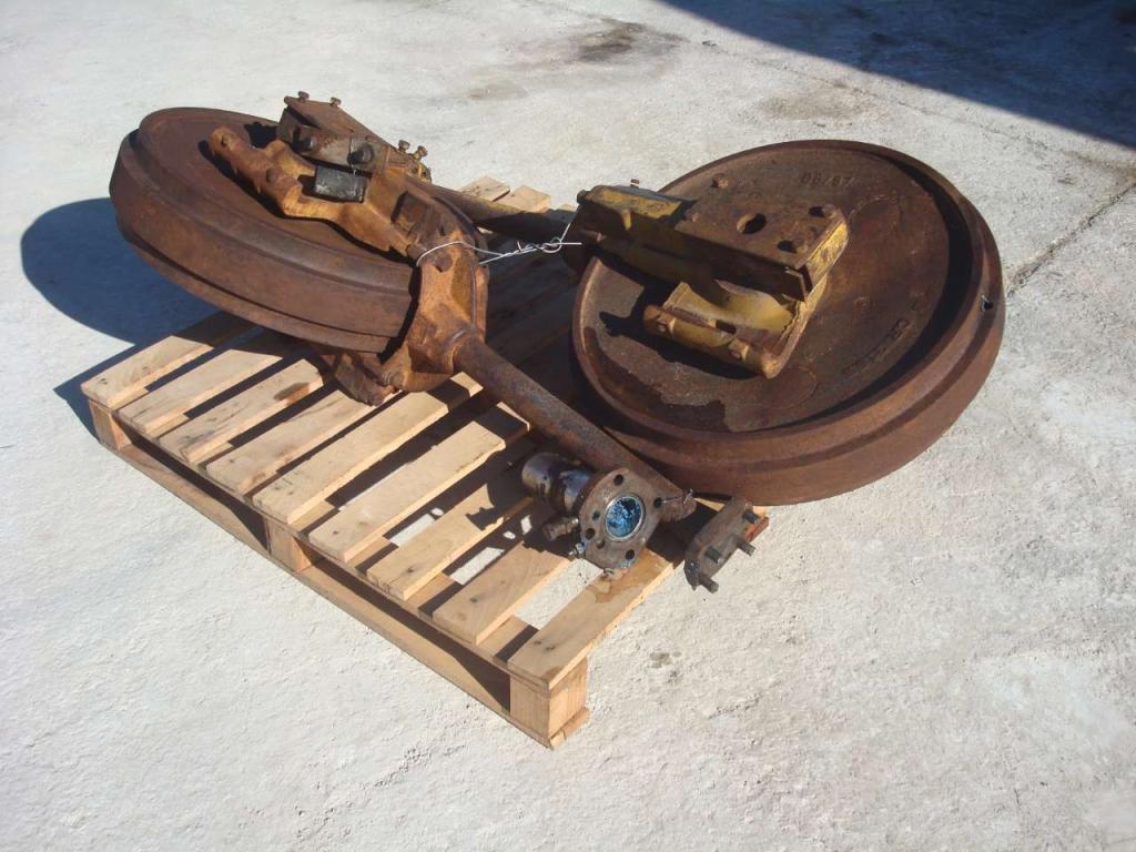 Ruota folle per CATERPILLAR E DOZER 955L- 955K - D5 - D5B Foto 1
