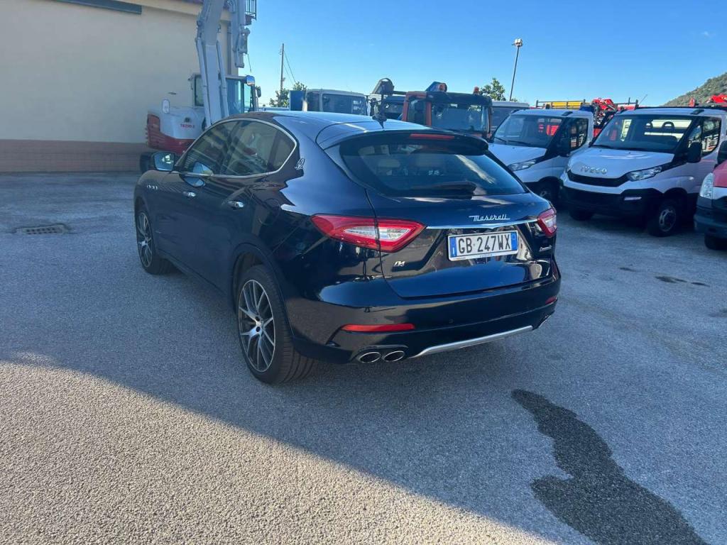 Maserati Levante Granlusso 3.0V6 Foto 18